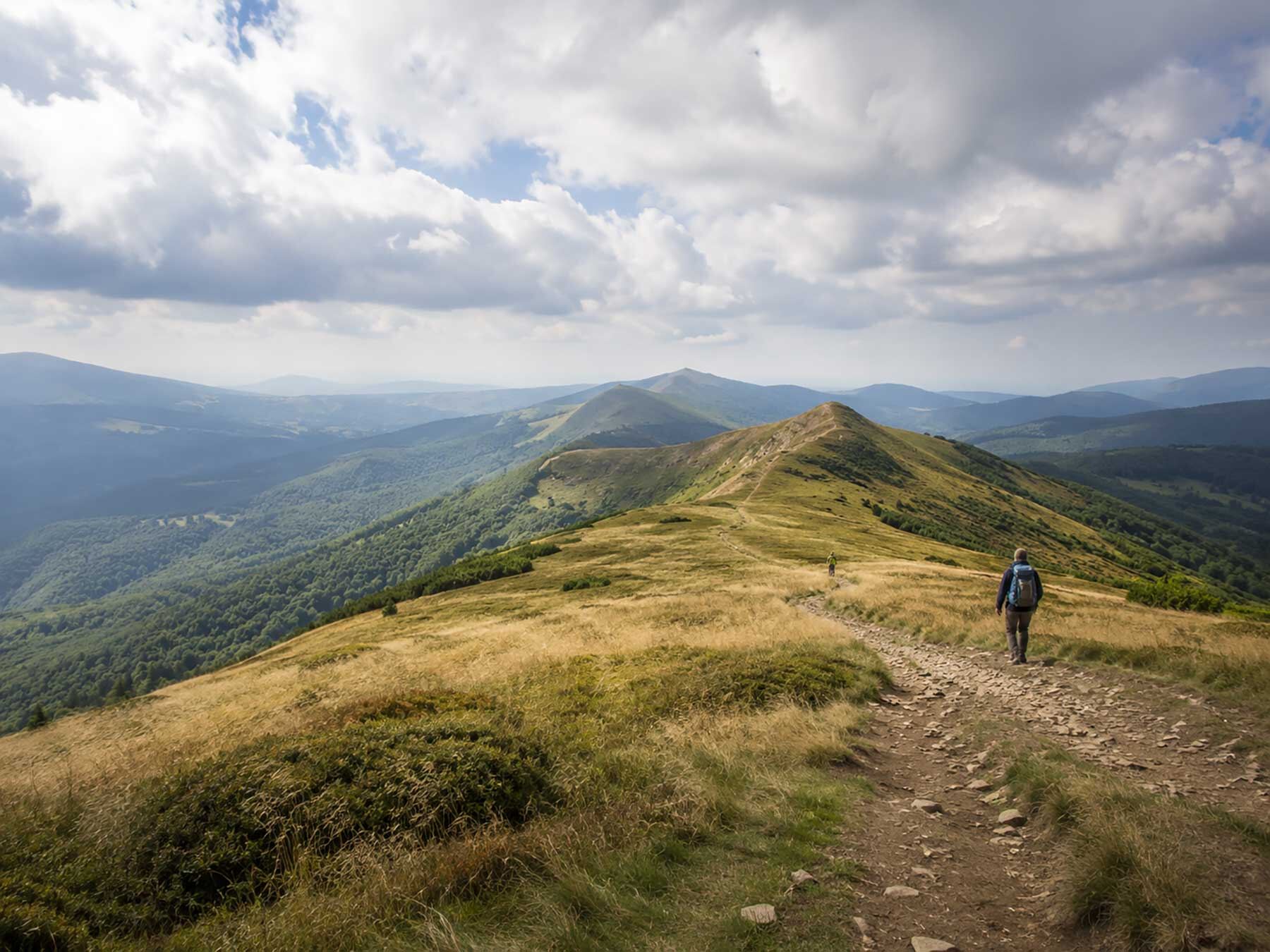 Bieszczady atrakcje: szlaki, widoki i cisza